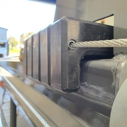 Tarp hardware detail